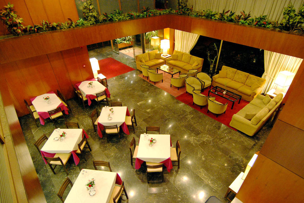 Iniohos Hotel Atena Exterior foto